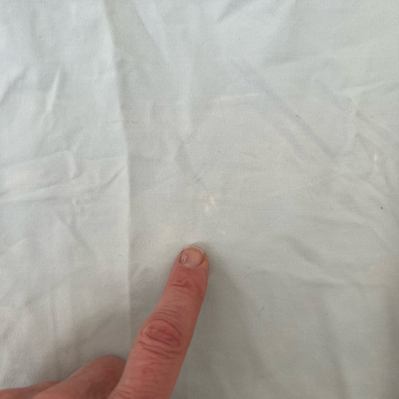 Lululemon tank size 4. Super cute. Longer cut. - Picture 4 of 4